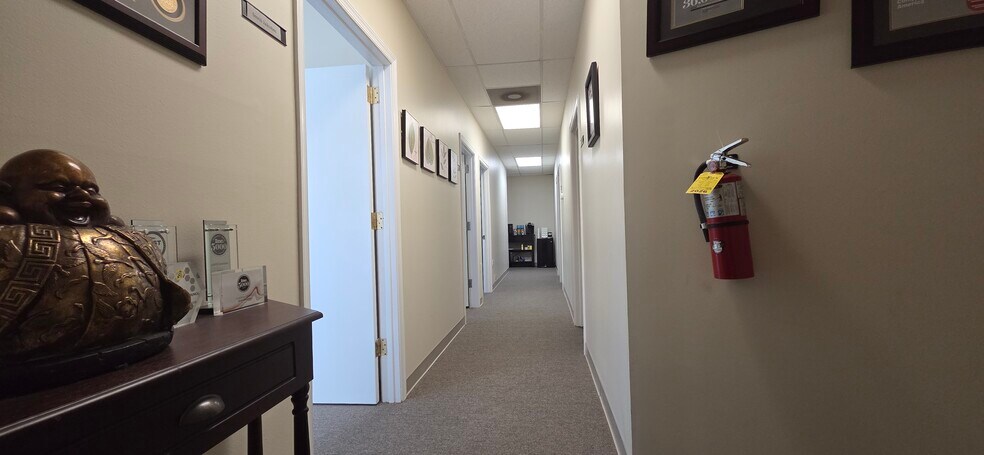 More Photos Of 168 Franklin Corner Rd, Lawrenceville Office For Sale