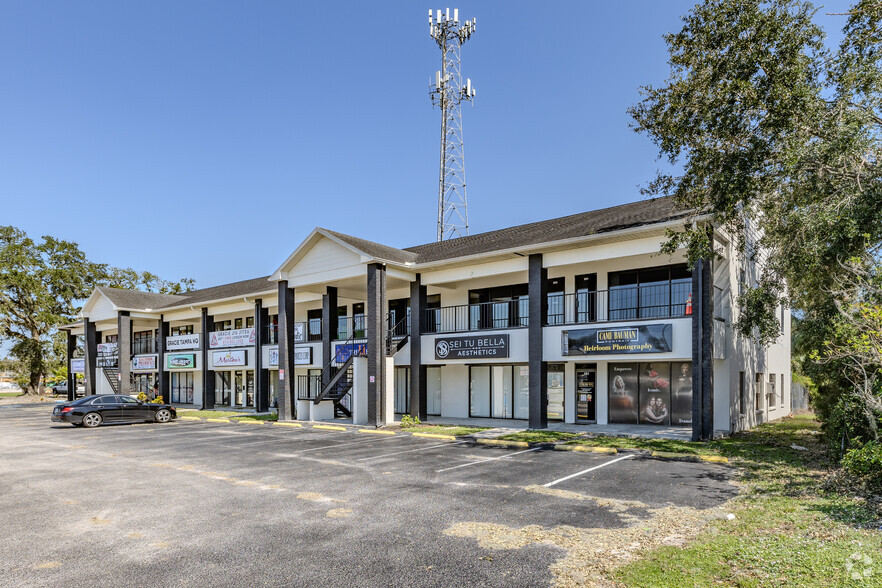 Primary Photo Of 18125 Us Hwy 41 N, Lutz Storefront Retail Office For Lease