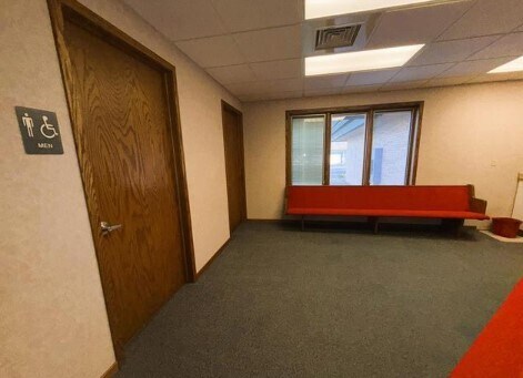 More Photos Of 1525 Pyle Dr, Kingsford Office For Sale