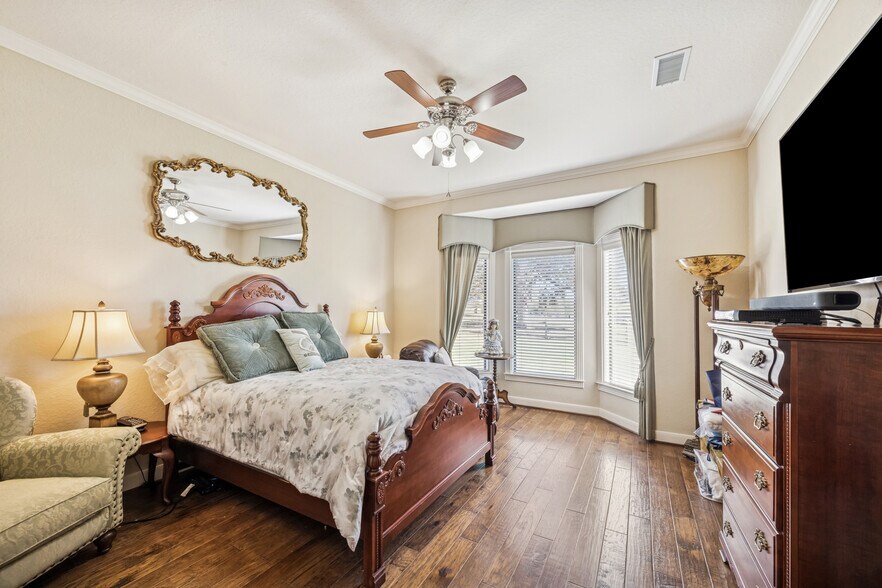 More Photos Of 16372 Highway 6, Navasota Specialty For Sale