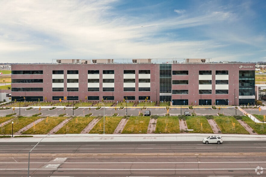 More Photos Of 4151 E Commerce Way, Sacramento Office For Lease