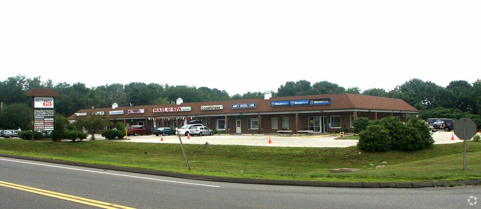 Primary Photo Of 696 Amity Rd, Bethany General Retail For Lease