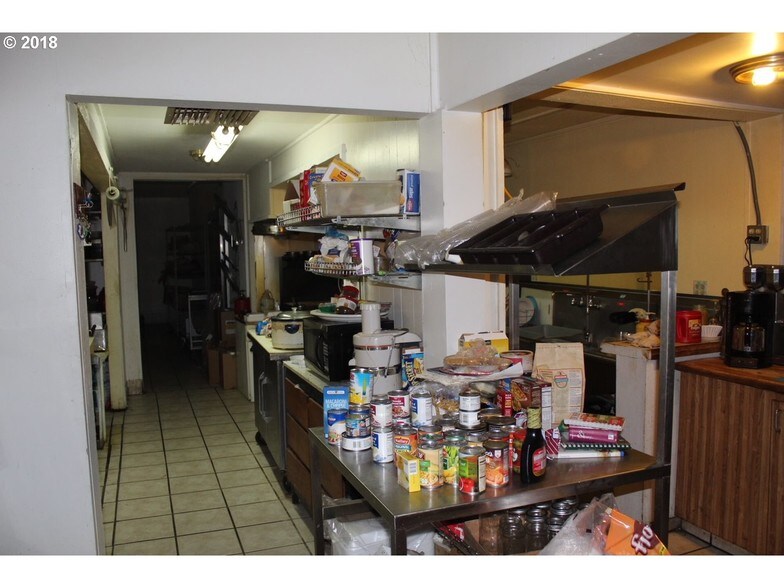 More Photos Of 1247 State Route 506, Vader Convenience Store For Sale