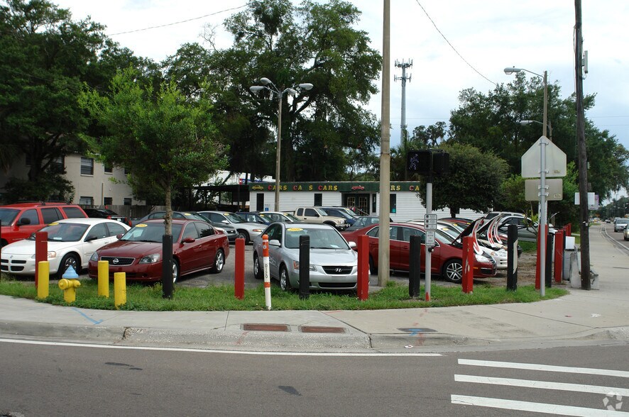 Primary Photo Of 6811 N Nebraska, Tampa Auto Dealership For Lease