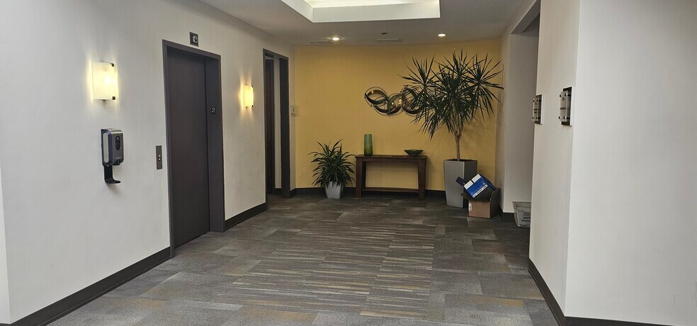 More Photos Of 2080 Cabot Blvd W, Langhorne Office For Lease