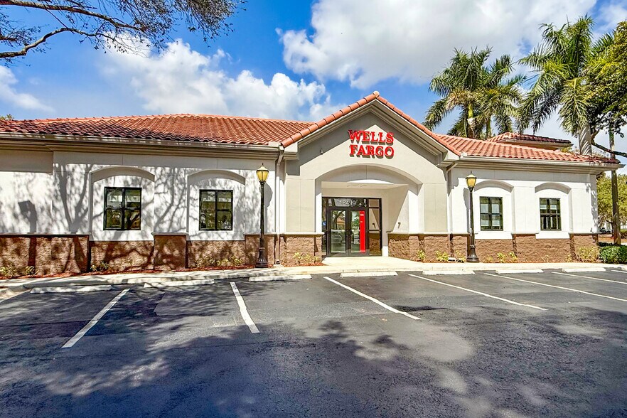 Primary Photo Of 18499 Miramar Pky, Miramar Bank For Sale