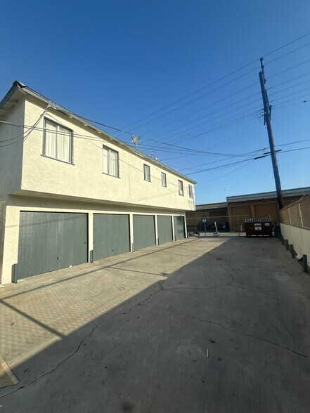 More Photos Of 2769 E 57th St, Huntington Park Apartments For Sale