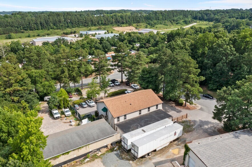 More Photos Of 2701 Rowland Rd, Raleigh Office For Lease