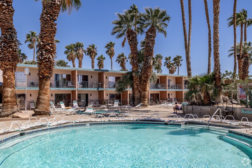 More Photos Of 10805 Palm Dr, Desert Hot Springs Hotel For Sale