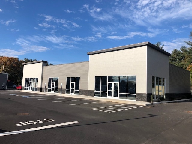 More Photos Of 212 Southampton Rd, Westfield Freestanding For Lease