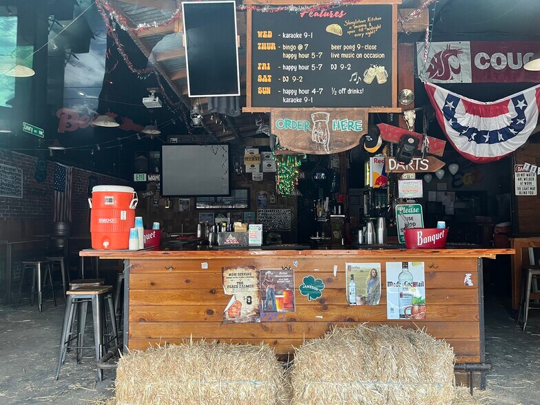 More Photos Of 2012-2016 NW Market St, Seattle Office For Sale