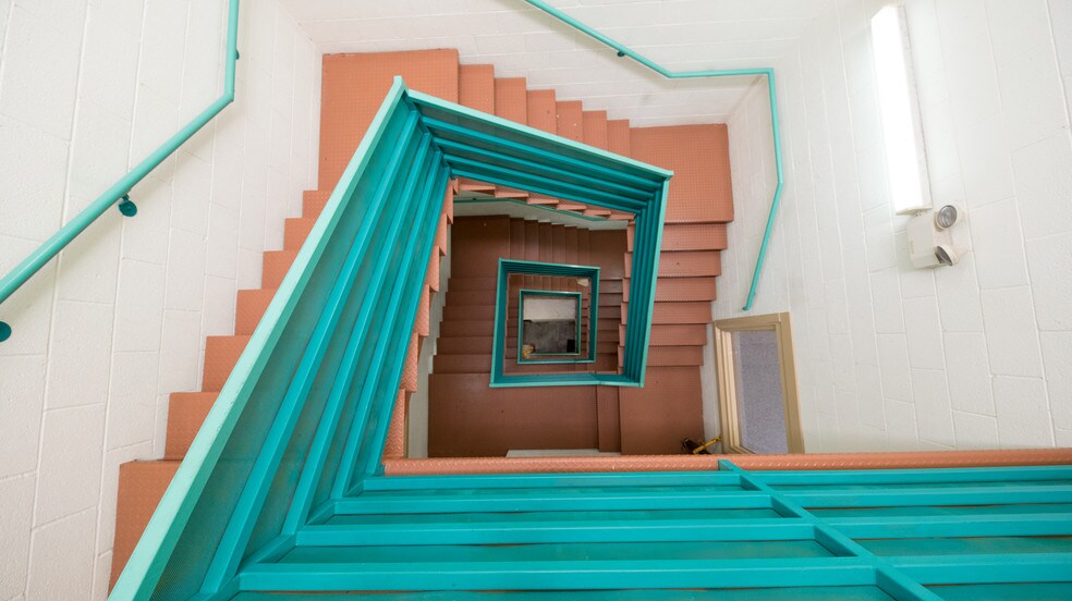 More Photos Of 7000 Pacific Blvd, Huntington Park Office For Sale