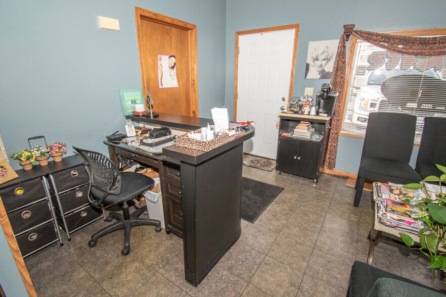 More Photos Of 3861 Main St, Mineral Ridge Office For Sale