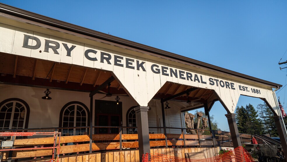 More Photos Of 178 Dry Creek Rd, Healdsburg Hotel For Sale