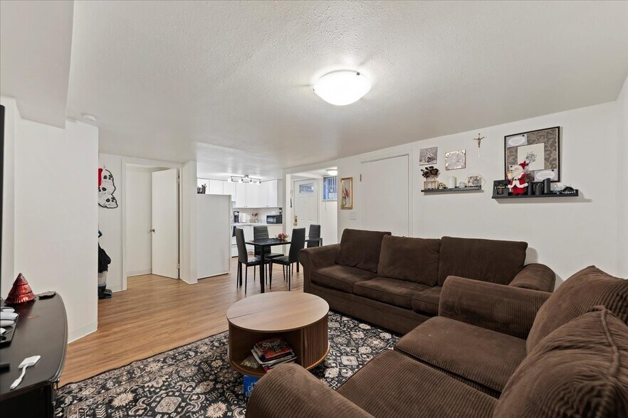 More Photos Of 2209 W Idaho St, Boise Apartments For Sale