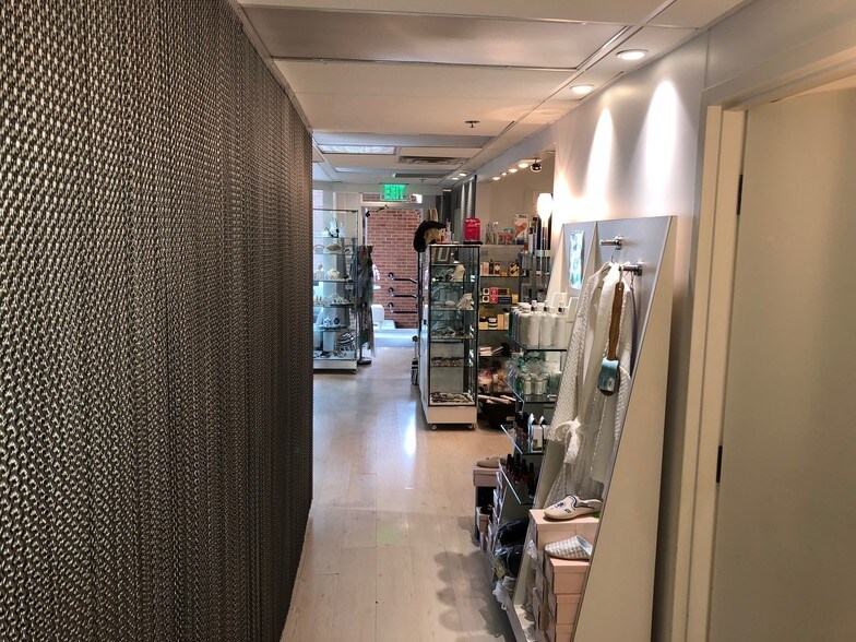 More Photos Of 2001 Glen Echo Rd, Nashville Office For Sale