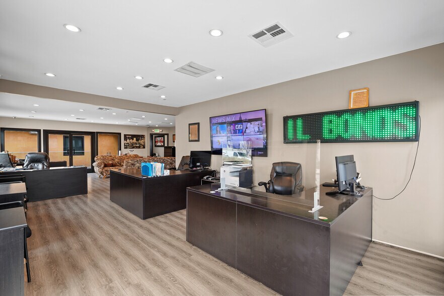 More Photos Of 7700 S Broadway, Los Angeles Office For Sale