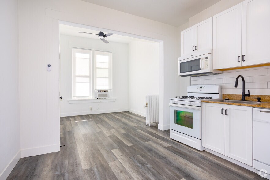 More Photos Of 2031-2033 Curtis St, Denver Apartments For Lease
