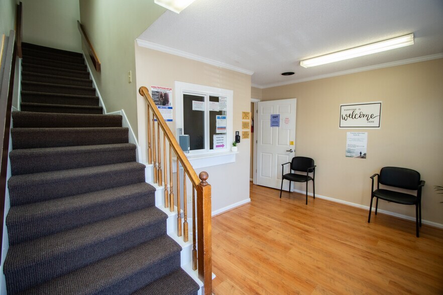 More Photos Of 309 E Main St, Pickens Storefront Retail Residential For Sale