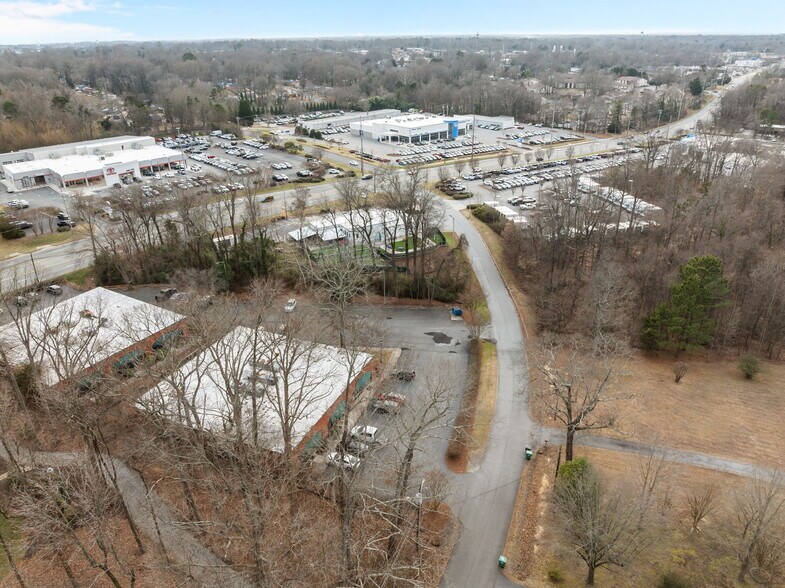 More Photos Of 603 Eastchester Dr, High Point Office For Sale