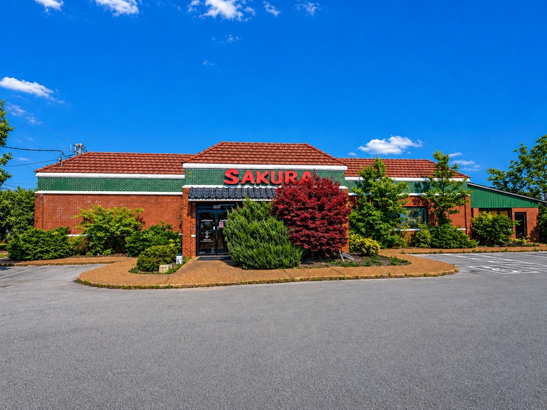 Primary Photo Of 3451 Lebanon Pike, Hermitage Restaurant For Sale