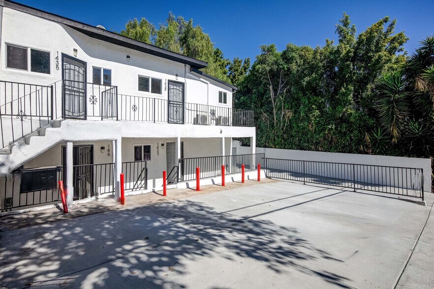 Primary Photo Of 146 Witmer St, Los Angeles Apartments For Sale