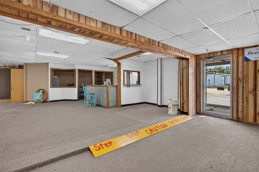 More Photos Of 479247 US Highway 64, Roland Warehouse For Sale