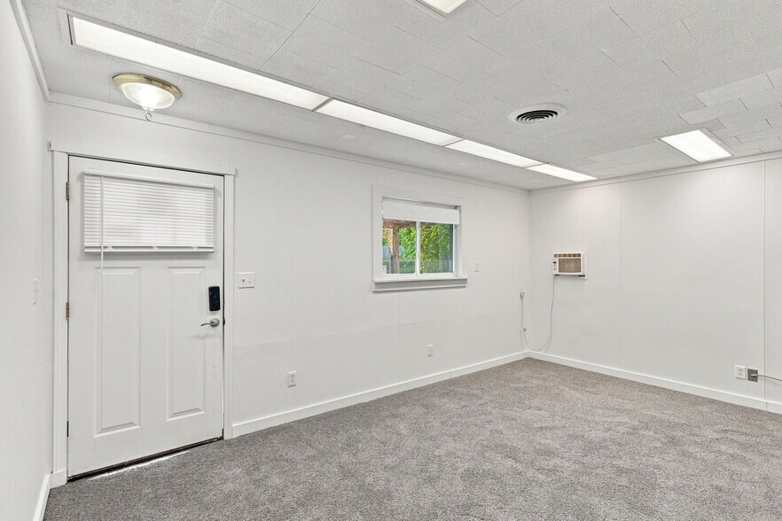 More Photos Of 3741 State Rte 30 Hwy, Lonedell Multifamily For Sale