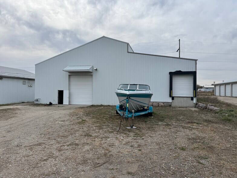 More Photos Of 500 S Nathan Ln, Elkhorn Distribution For Sale