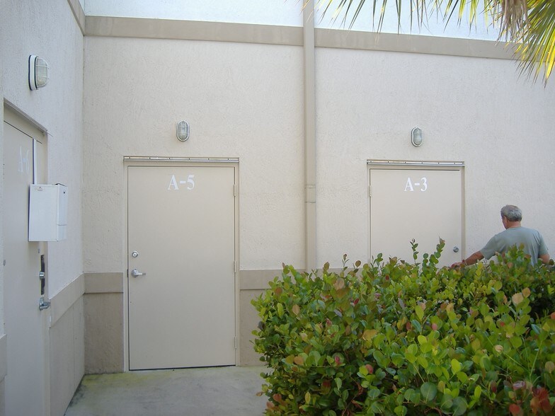 More Photos Of 4851 W Hillsboro Blvd, Coconut Creek Office For Sale