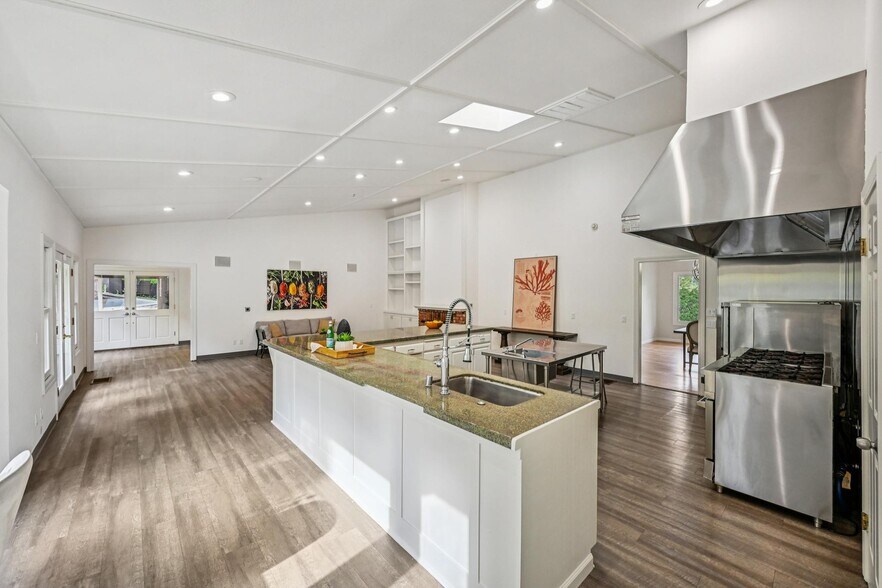 More Photos Of 1605 Lucas Valley Rd, San Rafael Healthcare For Sale
