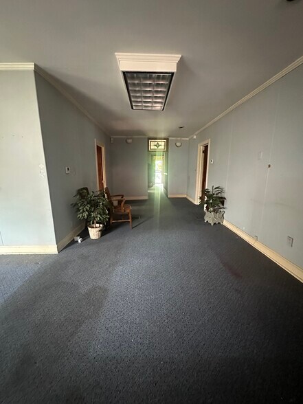 More Photos Of 5381 1st Ave N, Birmingham Medical For Sale
