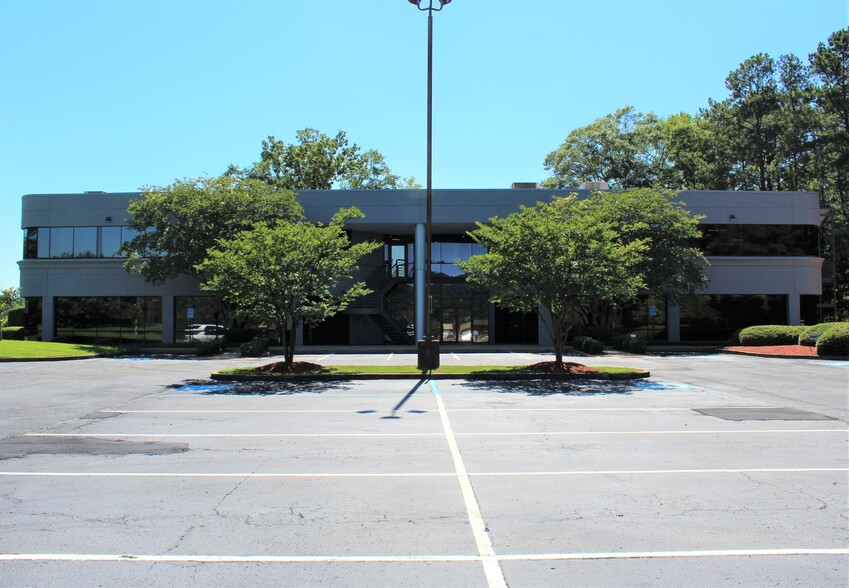 Primary Photo Of 6425 Lakeover Rd, Jackson Office For Lease