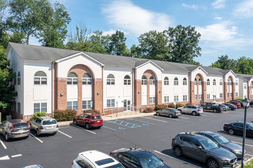 Primary Photo Of 508 Hamburg Tpke, Wayne Medical For Lease