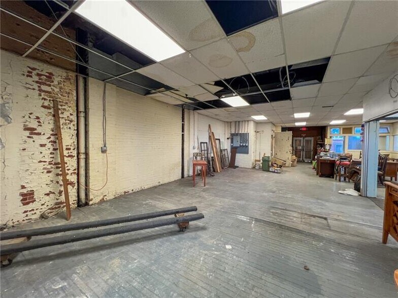 More Photos Of 119 E Wayne St, Butler Office Residential For Sale