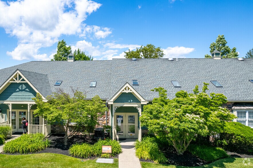 More Photos Of 301 Oxford Valley Rd, Yardley Office For Lease