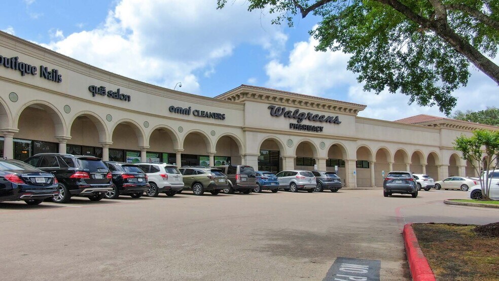 500 Chimney Rock, Houston, TX 77056 For Lease