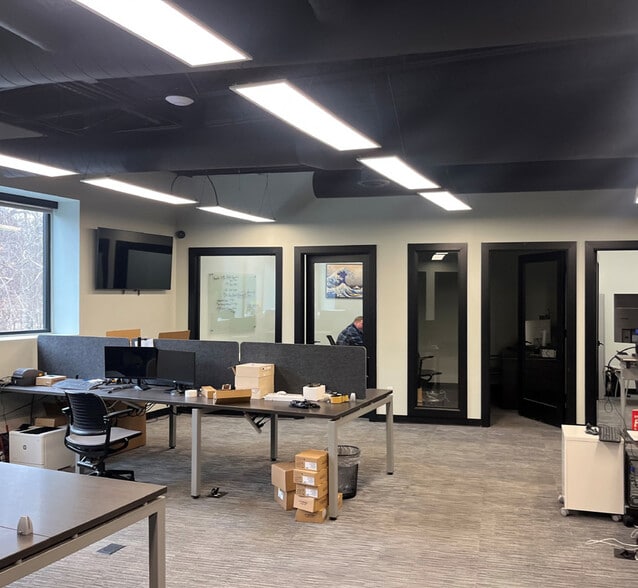 More Photos Of 3201-3229 S Brentwood Blvd, Webster Groves General Retail For Lease