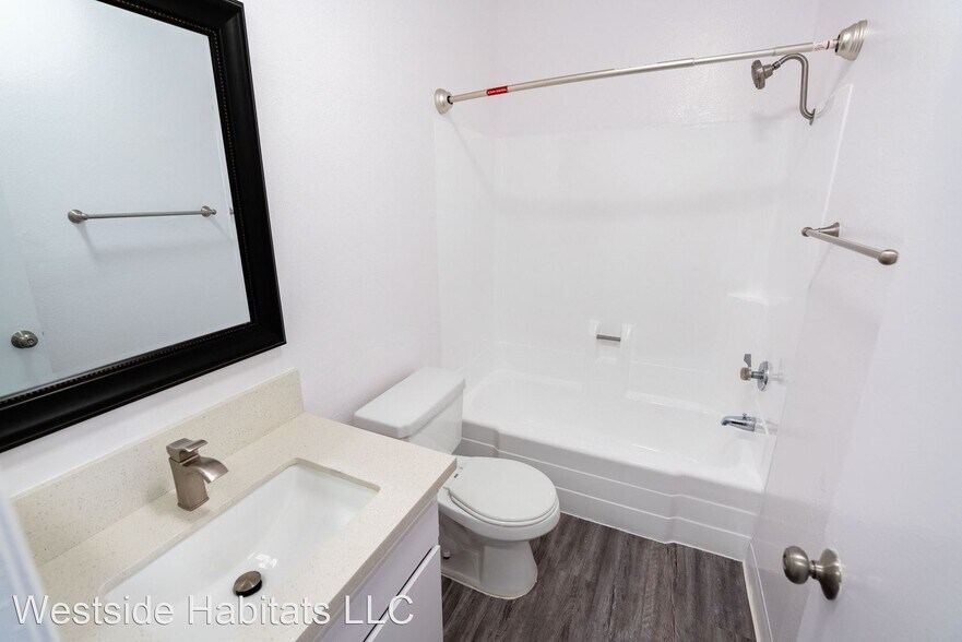 More Photos Of 4444 Ensign Ave, West Toluca Lake Apartments For Sale