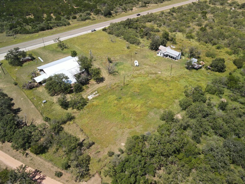 More Photos Of 17662 US 87 Hwy, Fredericksburg Flex For Sale