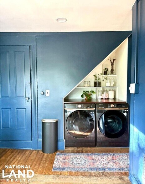 More Photos Of 4 S 1st St, Denton Specialty For Sale