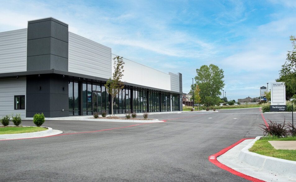 More Photos Of 12121 S Elm St, Jenks Freestanding For Lease