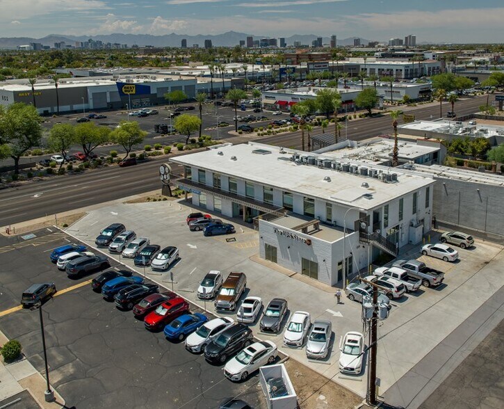 More Photos Of 1934 E Camelback Rd, Phoenix Office For Lease