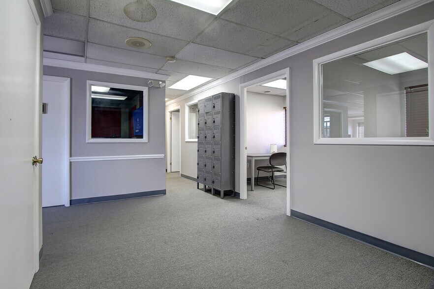 More Photos Of 5819-5825 Allentown Rd, Camp Springs Coworking Space