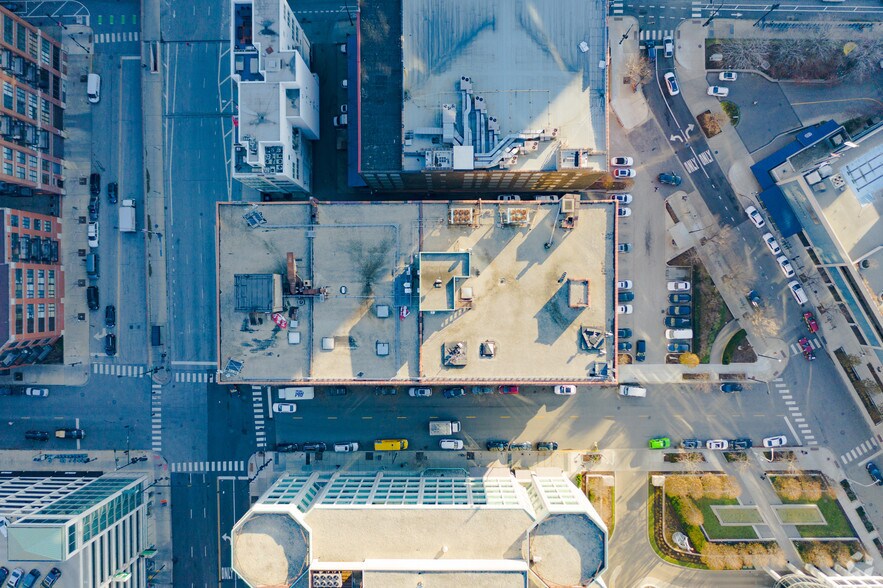 More Photos Of 414 N Orleans St, Chicago Office For Lease