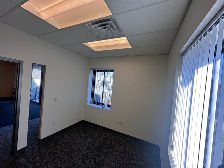 More Photos Of 6 Garden St, Danvers Service For Lease