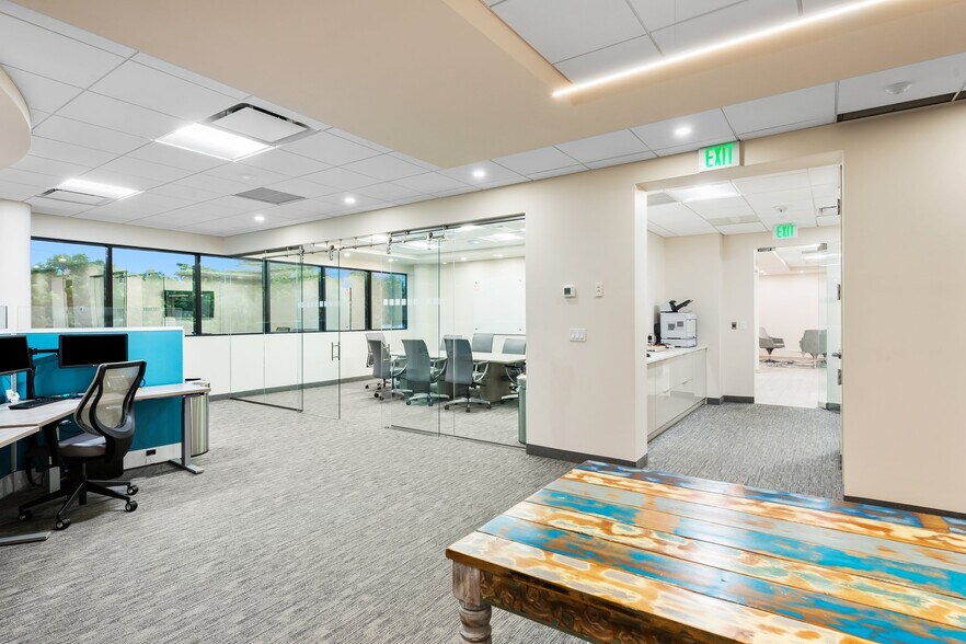 More Photos Of 3303 W Commercial Blvd, Fort Lauderdale Office For Sale