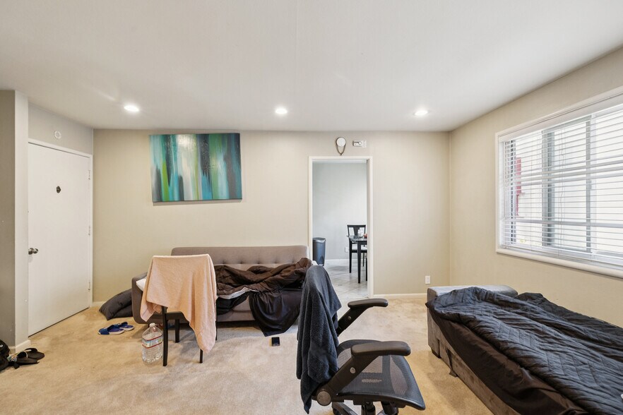 More Photos Of 1140 El Camino Real, Burlingame Apartments For Sale