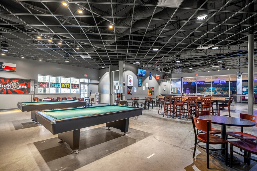 More Photos Of 13027 TX-105 E, Cut And Shoot Sports And Entertainment For Sale