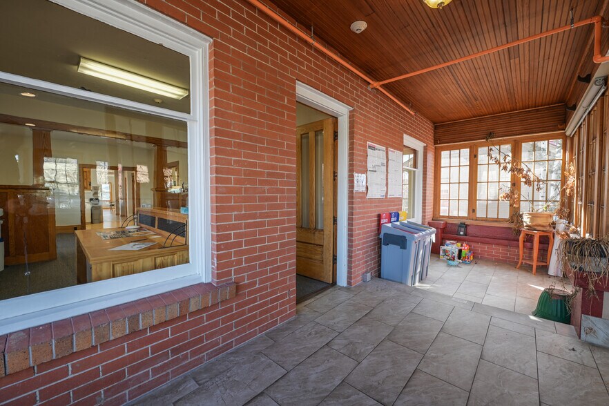 More Photos Of 322 N Main St, Gunnison Office Residential For Sale